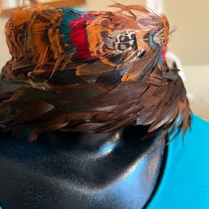 1812-HTT Vintage 1940-1950’s MultiColors Ranleigh Feather Hat